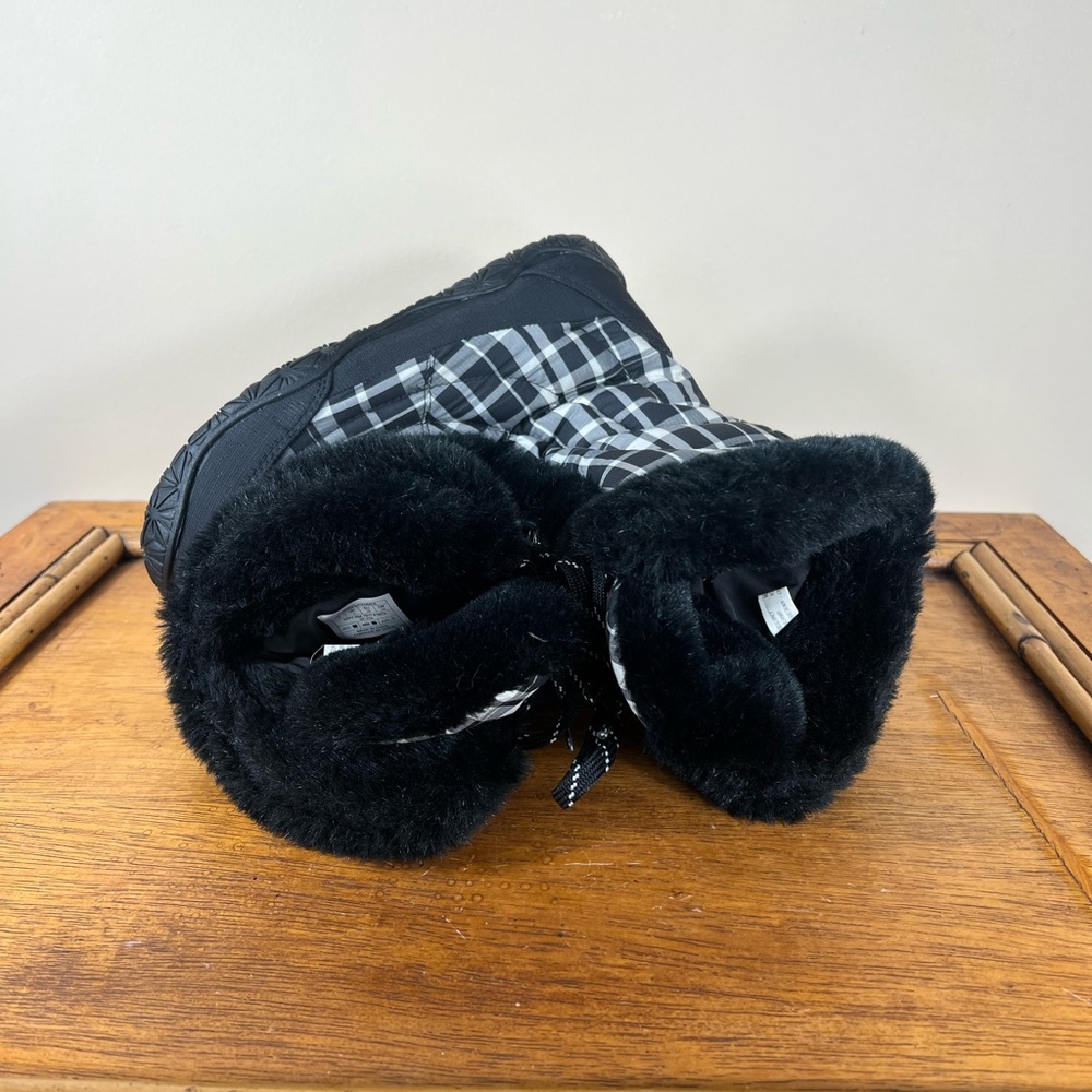 The North Face Black and White Plaid Winter Boots - Picture 12 of 14